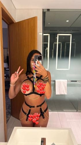Astrid Nelsia OnlyFans free 1